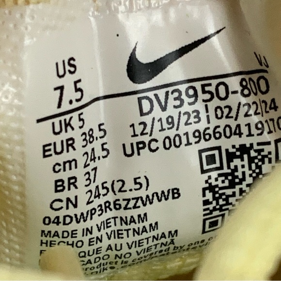 Nike Free Metcon 5 Training Shoes - Picture 12 of 16